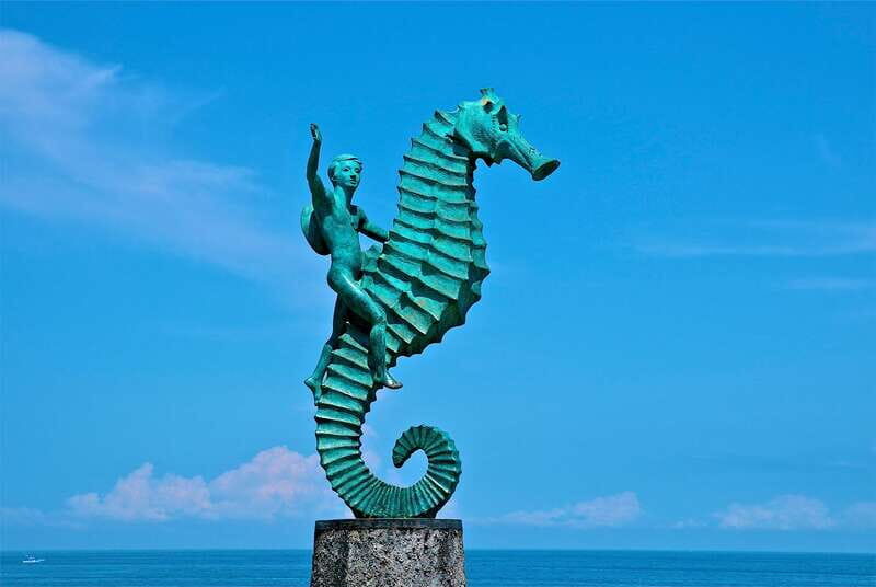 360 Puerto Vallarta City Tour with Lunch - City Hall Art and Sculptures Linked to Mathis Lidice