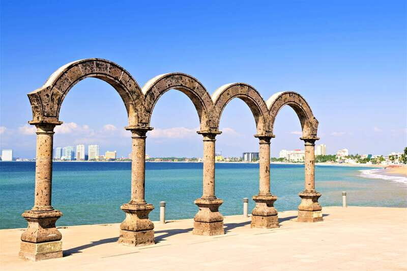 360 Puerto Vallarta City Tour with Lunch - Lunch in the Subtropical Sierra Madre Rainforest Area
