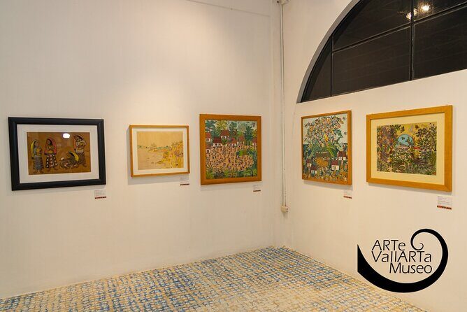 Admission Arte Vallarta Museum - The Art You’ll See: Mexican Artists From the 1930s to Today