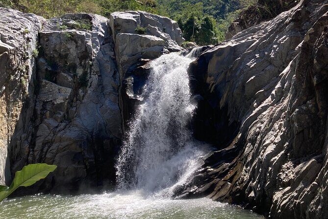Boat Excursion and Hiking Walk in Quimixto - Playa Las Ánimas: lunch with a view (and a budget to match)