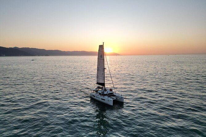 Brand New Sea Ray 250 – Private Luxury Boat in Puerto Vallarta - Meeting at Opequimar Marina Vallarta: easy start, private day energy