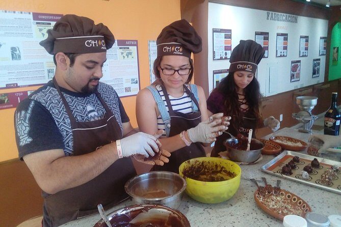 Chocolate and truffles workshop - From ganache to truffles: the hands-on making part