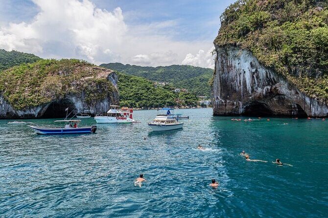 City Tour Express in Puerto Vallarta and Paradise Beaches - Playa Mismaloya: 1 hour of free time for lunch
