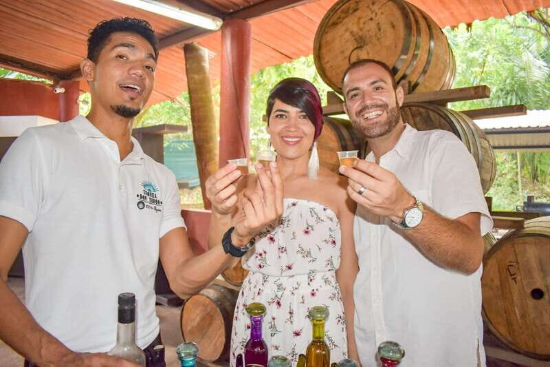 CityFunTastic: Fall in love with Puerto Vallarta! - Las Juntas y los Veranos: Wine Tasting, a Secret Stop, and Lunch Nearby