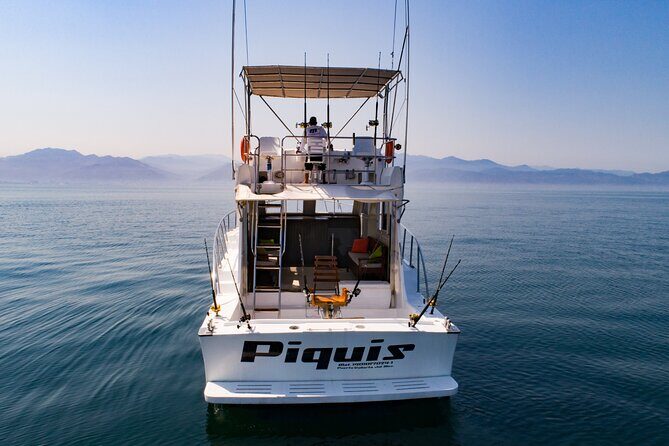 Custom 46' Boat in Puerto & Nuevo Vallarta - Crew and Boat Vibe: Private Service That Stays Attentive