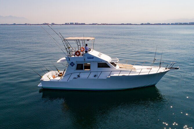 Custom 46' Boat in Puerto & Nuevo Vallarta - Included vs Not Included: What You Need to Plan For