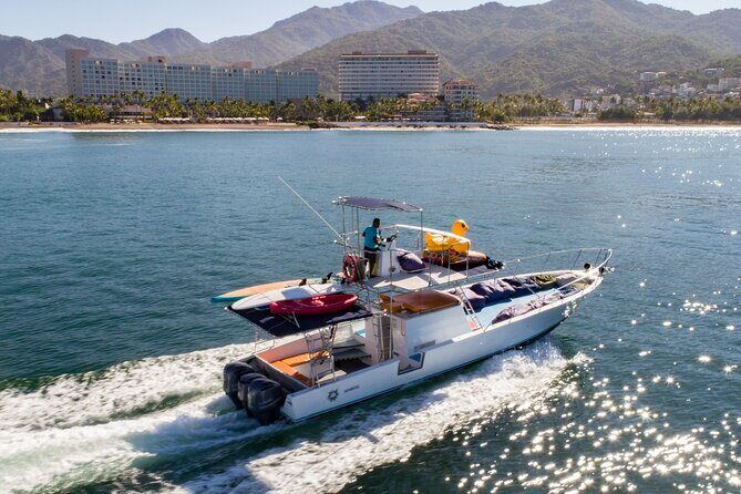 Famous Pato Bobo Adventure Boat - Colomitos beach time: the tiny 30-meter shoreline with big appeal