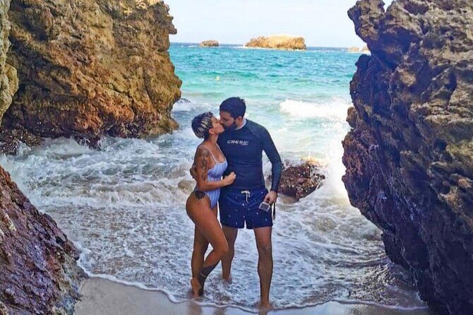 Guaranteed Hidden Beach • Private : up to 4 pers. • Punta Mita - Your 30 minutes on the sand, plus waterproof phone photo help
