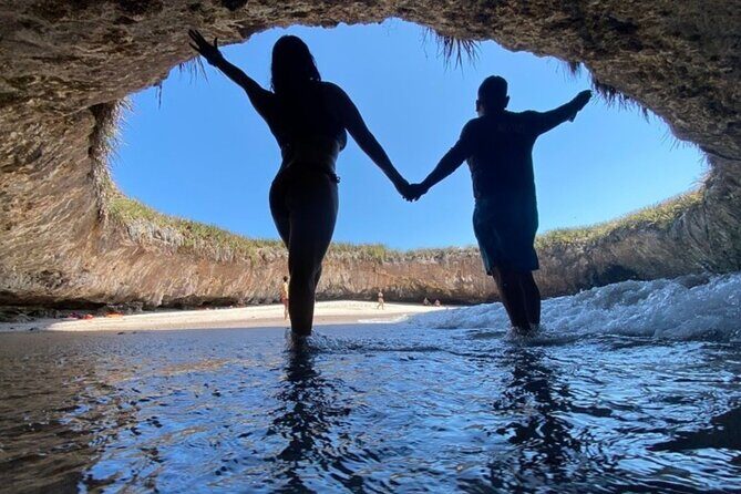 Guaranteed Hidden Beach • Small Group Tour • Punta Mita - Why this Marietas Hidden Beach tour feels different from the big boats