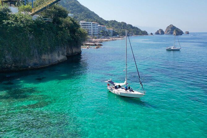 Half Day Private Sailing Cruise Puerto Vallarta with Snorkeling - Food on board: the guacamole is the headline