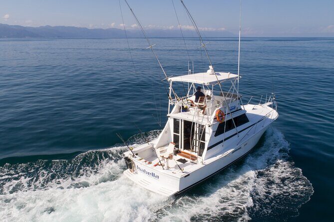 Hatteras 42-44' Classic Yachts in Puerto & Nuevo Vallarta - Price per group: $860 for up to 14, and how it pencils out