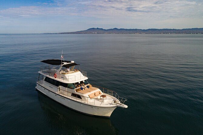 Hatteras 58-61' Luxury Yacht in Puerto Vallarta & Nuevo Nayarit - A Big Yacht Day in Puerto Vallarta and Nuevo Nayarit