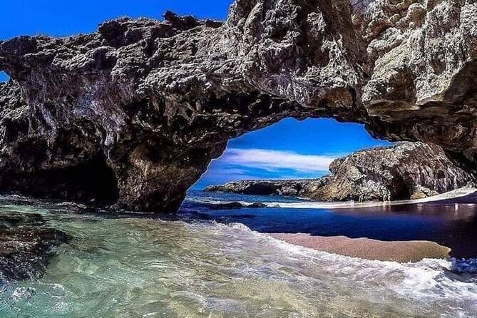 Hidden Beach - Marietas Islands - Snorkeling equipment and snacks: what you’re covered for