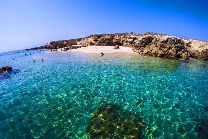 hidden beach tour guaranteed! - La Nopalera and Puente de Piedra: the spots that make it feel like a real place