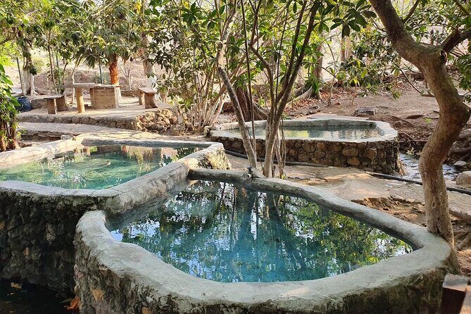 Hot Springs All Inclusive Relaxing Tour - BBQ Lunch That Actually Feels Like Lunch (Not Just Snacks)