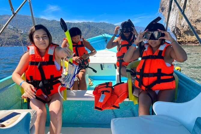 Los Arcos Snorkeling & 5 Island Adventure - After snorkeling: back to Mismaloya Beach and using your free time well