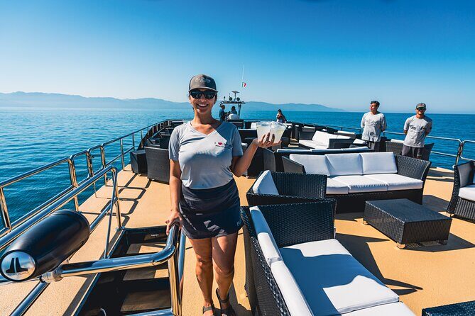 Luxury Mega Yacht 100' Limousine of the Sea 2: Puerto Vallarta - Puerto Vallarta Coastline Time: How the 2-Hour Stop Works