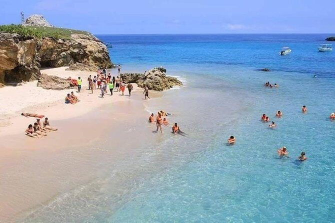 Marietas Islands Snorkeling Tour - Puente de Piedra: the crater stop that gives Marietas its signature look