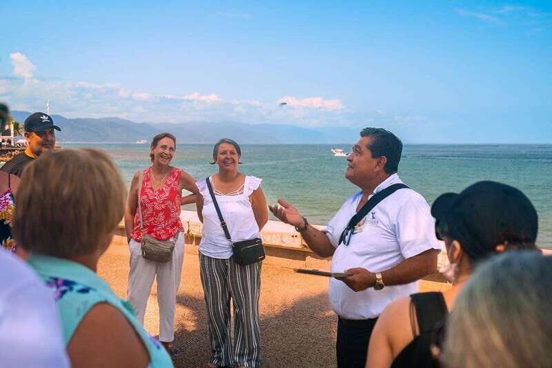 Mexico: Puerto Vallarta City Tour - Downtown Vallarta on Cobblestones: How to Read the Streets