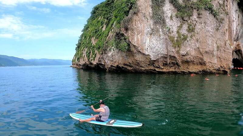 Mismaloya: Stand-Up Paddleboard & Snorkeling to Los Arcos - Kayak-guided park passing, plus a quick photo stop