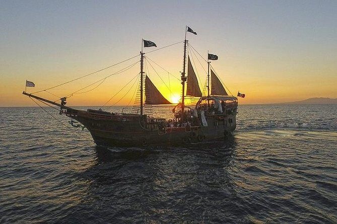 Night Cruise at Puerto Vallarta, Pirate Show & Dinner! - National open bar: how to use it without losing the evening