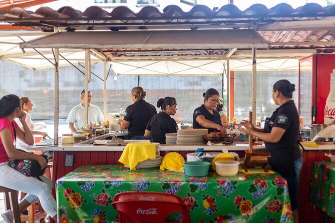 Old Town Taco Tour 5 Authentic Tacos in Puerto Vallarta - Stop 2: Playa de los Muertos and the beach-pier perspective