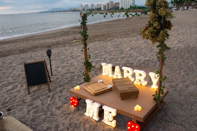 Picnic or Romantic Dinner on the Beach - Practical timing: what the 6:00 pm start means for your evening