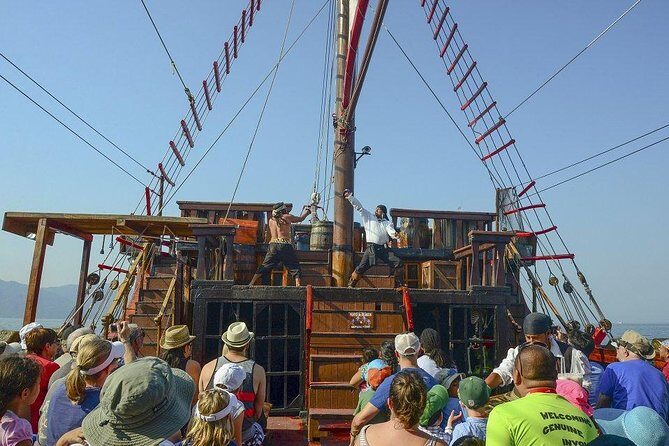 Pirate Ship by Day - Majahuitas by daylight, with a pirate vibe