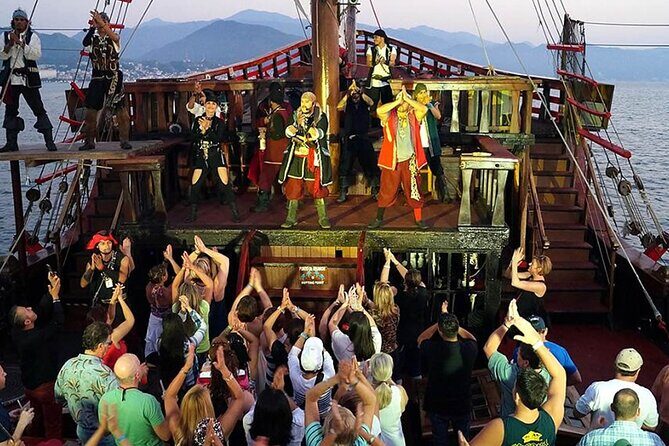 Pirate Ship Tour by day or night! Meals and Drinks included! - Pirate show and fireworks: the payoff moment