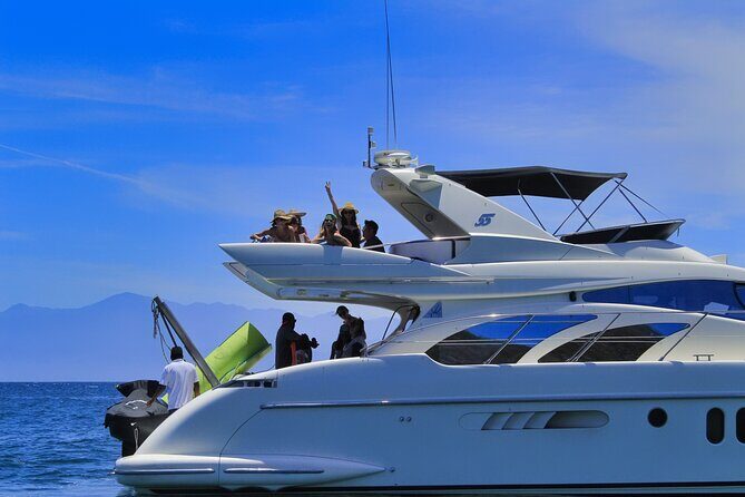 Private Luxury Yacht Chica 55' VIP All Inclusive + Jet Ski - Your 4-hour private yacht day on Puerto Vallarta’s Bay of Banderas