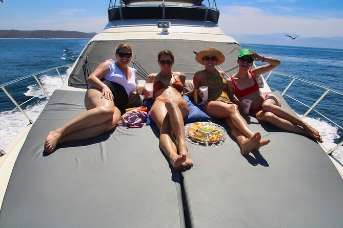 Private Luxury Yacht Chica 55' VIP All Inclusive + Jet Ski - Crew, captain, and the feeling of being in good hands