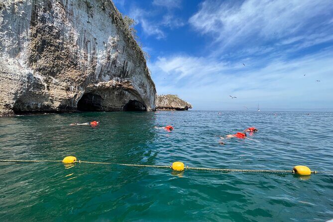 Private Tour Visit the National Park ''The Arches of Mismaloya'' - Walking Los Arcos de Mismaloya: arches and seabirds on the move