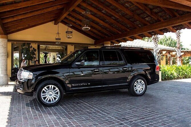 Private transfer round trip Puerto Vallarta Airport To Hotel In Luxury Vehicle - Value: Is This Better Than Taxis or Shared Shuttles?