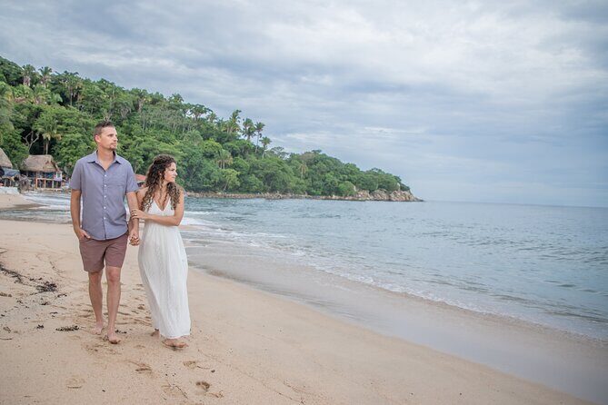 Professional photographer - Puerto Vallarta - Nuevo Vallarta, photo session - Stop 2: Playa Del Holi for a second look and more variety