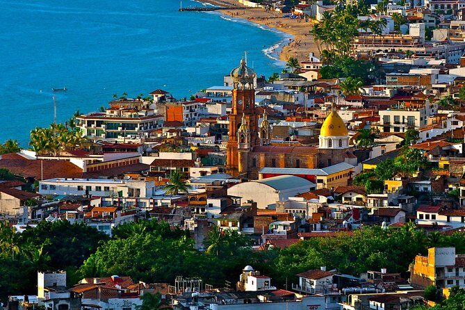 Puerto Vallarta City Tour with lunch - A 6-hour Puerto Vallarta sampler: what you’re really buying with $65