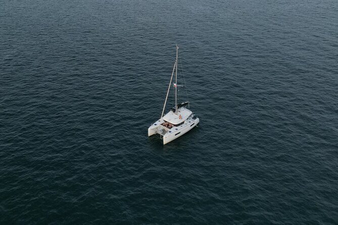 Puerto Vallarta: Coast & Fun 4h All Inclusive on 40' Lagoon - Bay Views and the Stops That Make the Sail Feel Like More
