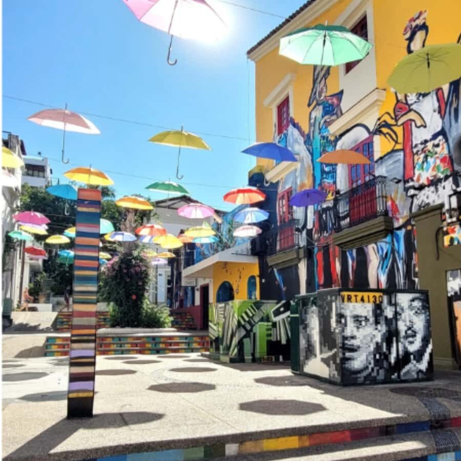 Puerto Vallarta: Hidden Gems Walking Tour with Sunset - Quick hits