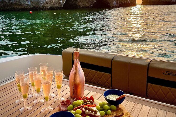 Puerto Vallarta: Luxury Yacht Sunset Cruise with Premium Open Bar - Key points before you go