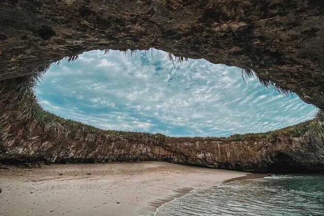 Puerto Vallarta: Marietas Islands with Open Bar and Food - Quick highlights