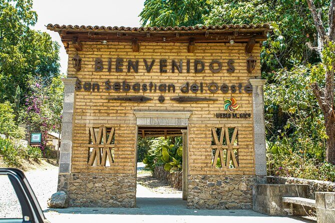 San Sebastian Del Oeste: Private Day Trip from Puerto Vallarta - Puente El Progreso: bakery coffee, photos, and a quick reset