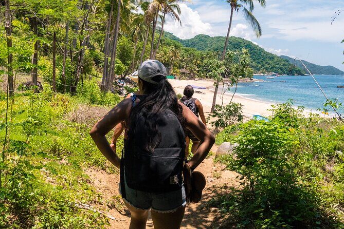 Six Hidden Beaches Hike - The bus ride along the coast: the “warm-up” you’ll remember