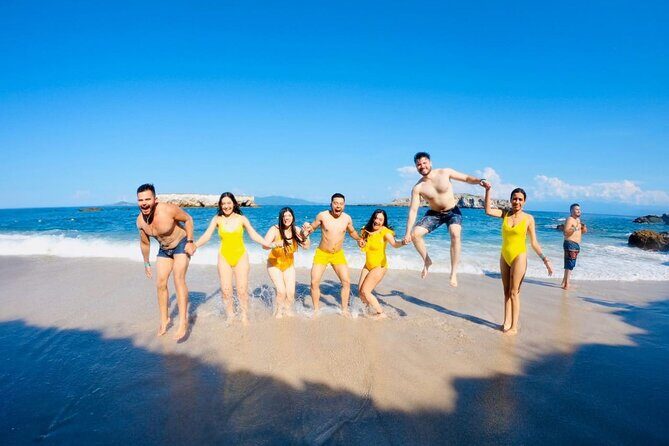 Snorkel & Playa nopalera • Small Group Tour • Punta Mita - Boat Handling, Extra Sightings, and Why the Crew Makes the Difference