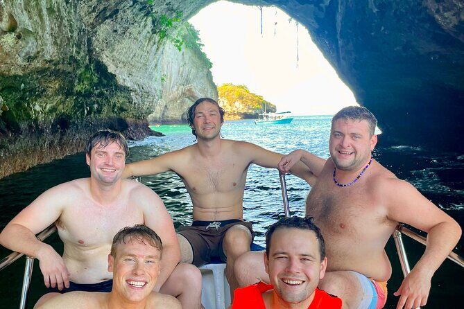 Snorkeling at Los Arcos 5 islands Hidden Beach and Cliff Jumping - Cliff jumping near the Night of the Iguana set: fun, but listen to the rules