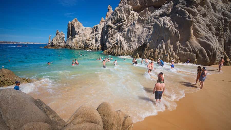 Tour the Arch of Cabo San Lucas and head down to Playa del Amor - The Sea of Cortez cruise: what you’ll see on the water