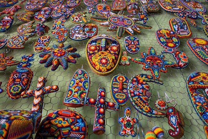 Tour to the Magical Town of Sayulita and San Pancho from Pto Vallarta - Guide and driver reality: why small groups help